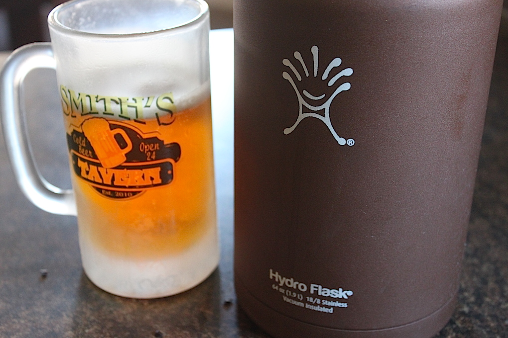 Flavor-Saving Beer Flasks : Hydro Flask Beer Growler