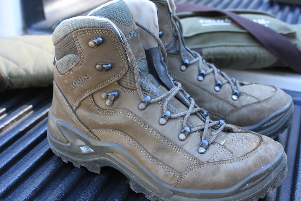 twijfel reactie Verleiding Rambling Review – Lowa Renegade LL Mid Boots - Arizona WanderingsArizona  Wanderings